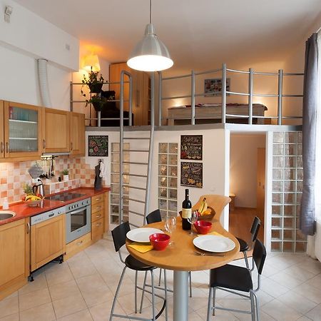 Feel At Home Apartment Budapest Exteriör bild