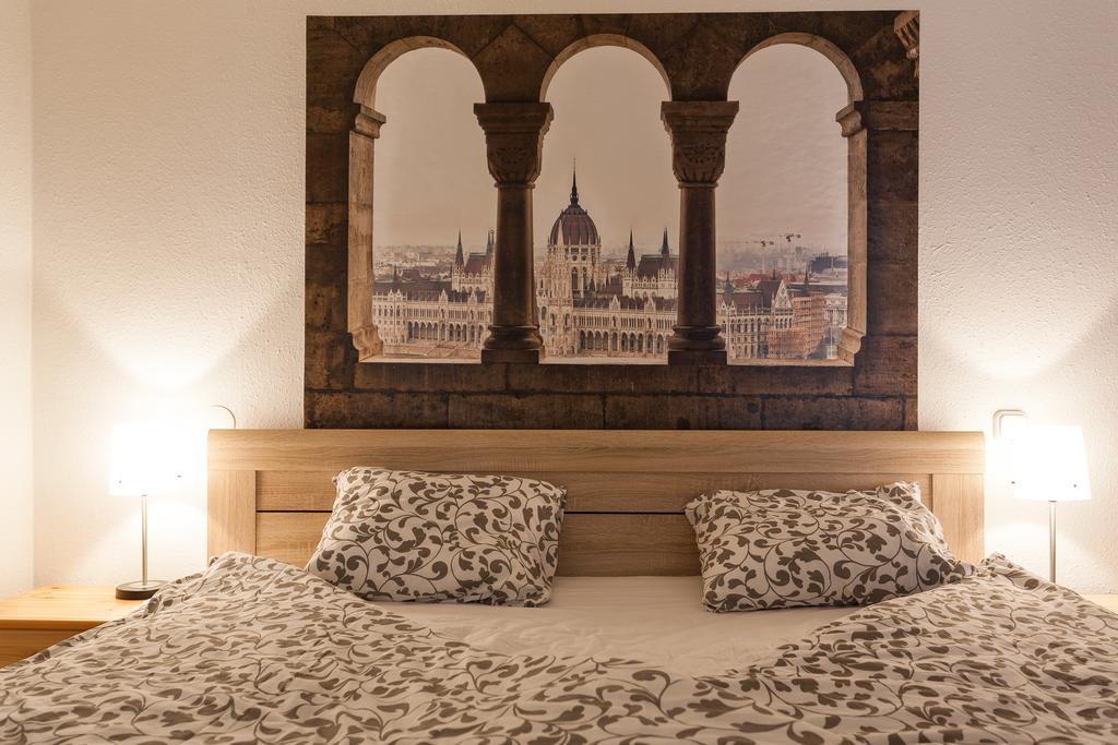 Feel At Home Apartment Budapest Exteriör bild